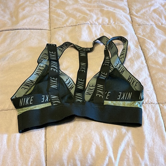 Nike Sportsbra - Picture 2 of 2